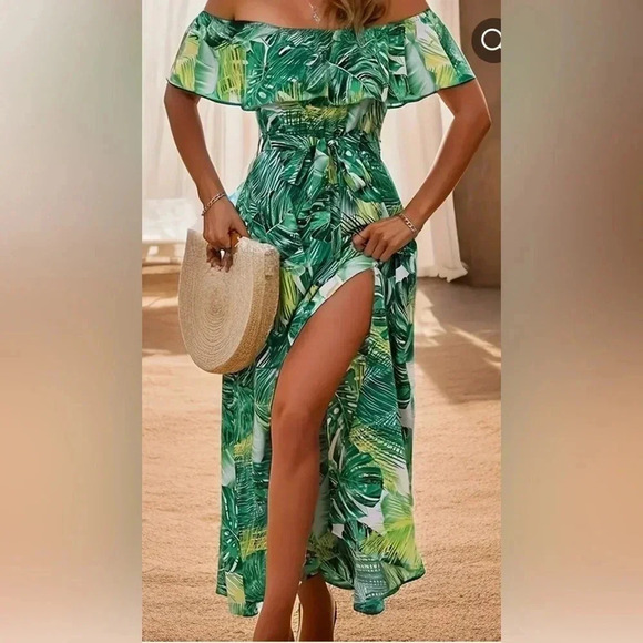 Source Unknown Dresses & Skirts - Tropical Green Off-Shoulder Maxi Dress